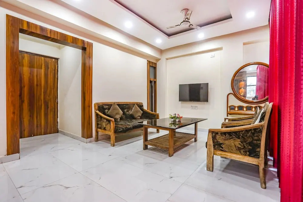 Праяградж: Fabhotel Imperail House