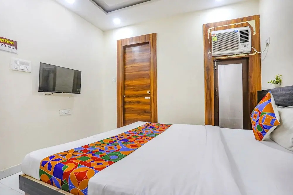 Праяградж: Fabhotel Imperail House