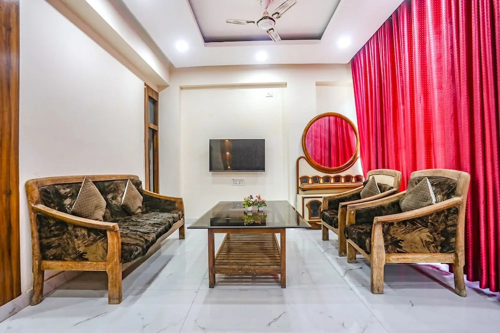 Праяградж: Fabhotel Imperail House