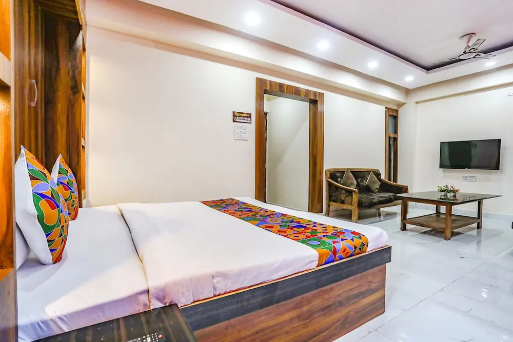 Праяградж: Fabhotel Imperail House