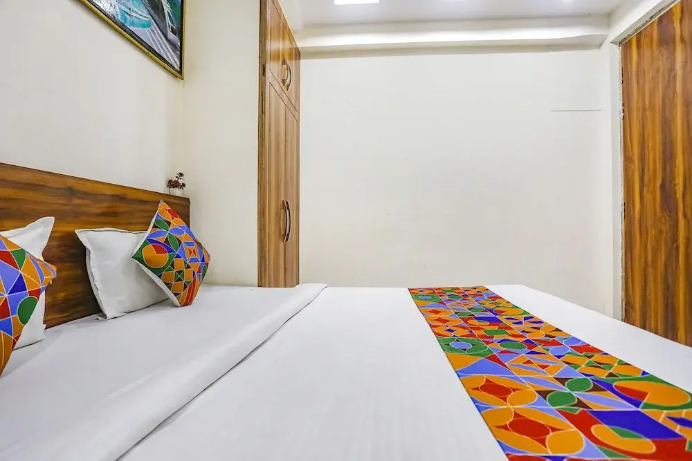Праяградж: Fabhotel Imperail House