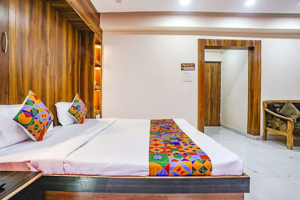 Праяградж: Fabhotel Imperail House
