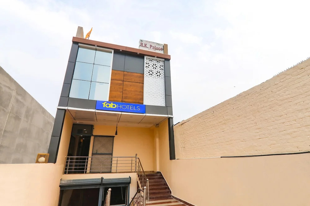 Айодхья: Fabhotel Rk Palace