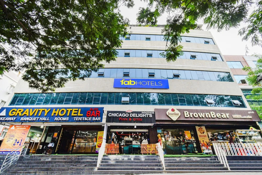 Хидерабад: Fabhotel Broholic Prime Suites