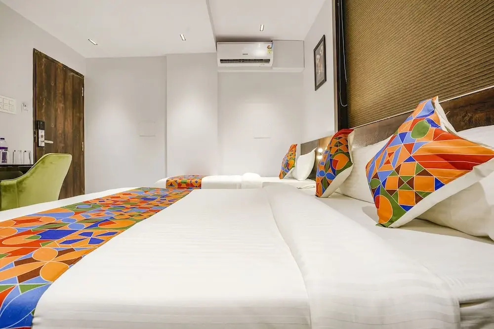 Мумбаи: Fabhotel Peralz