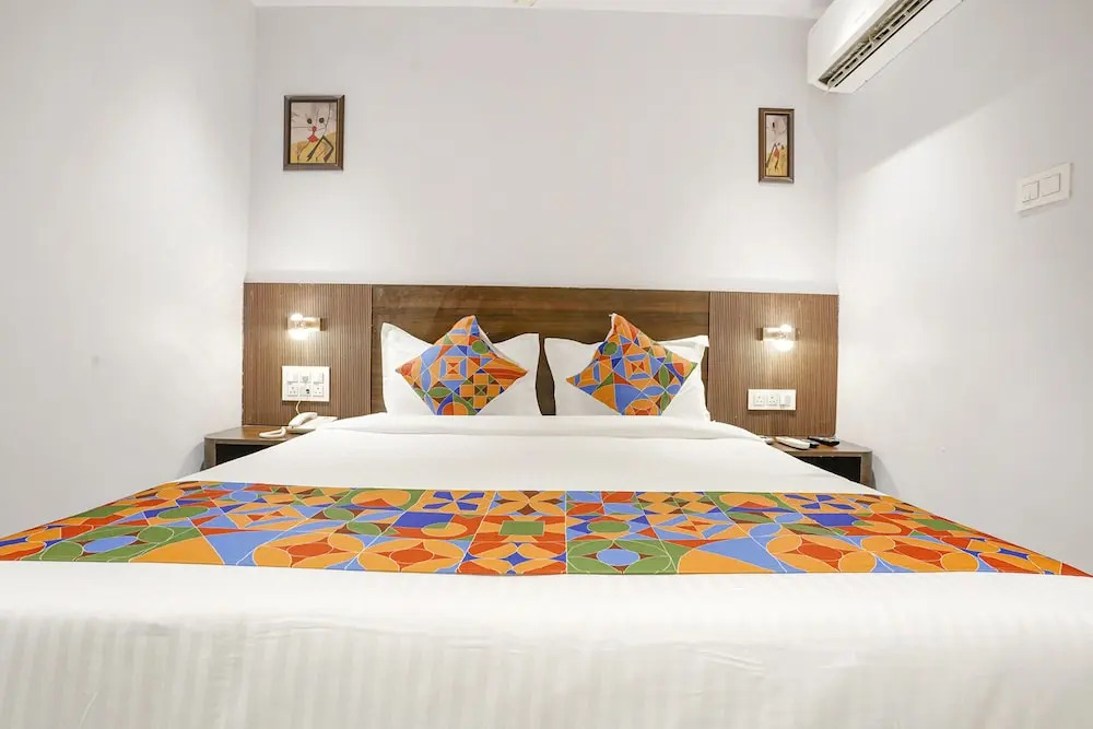 Мумбаи: Fabhotel Peralz