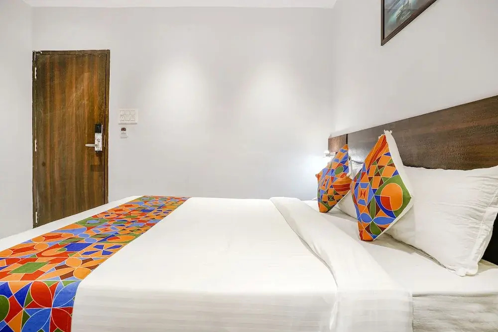 Мумбаи: Fabhotel Peralz