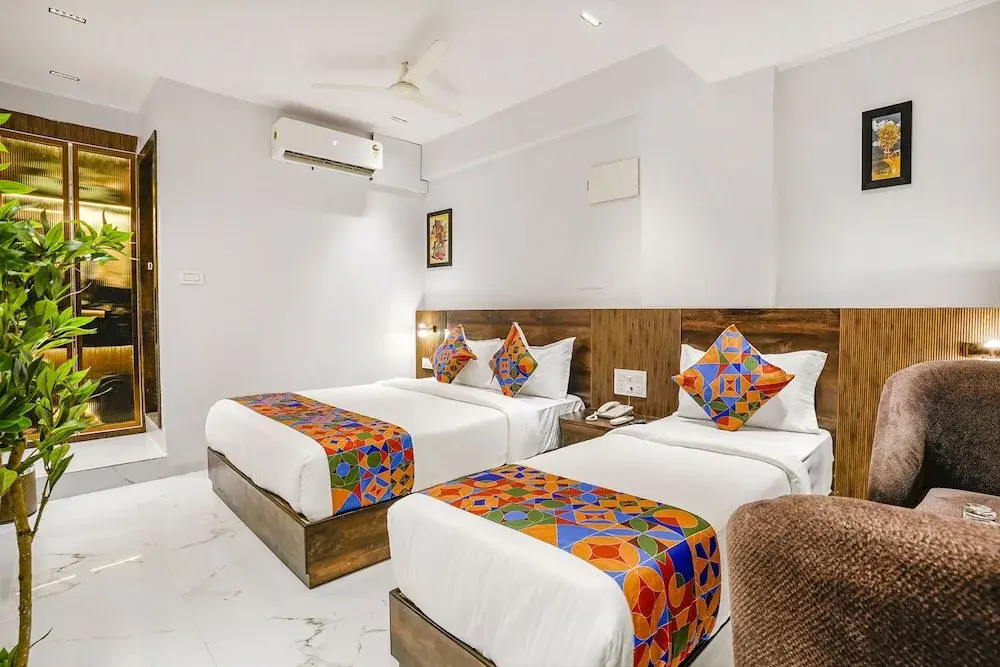 Мумбаи: Fabhotel Peralz