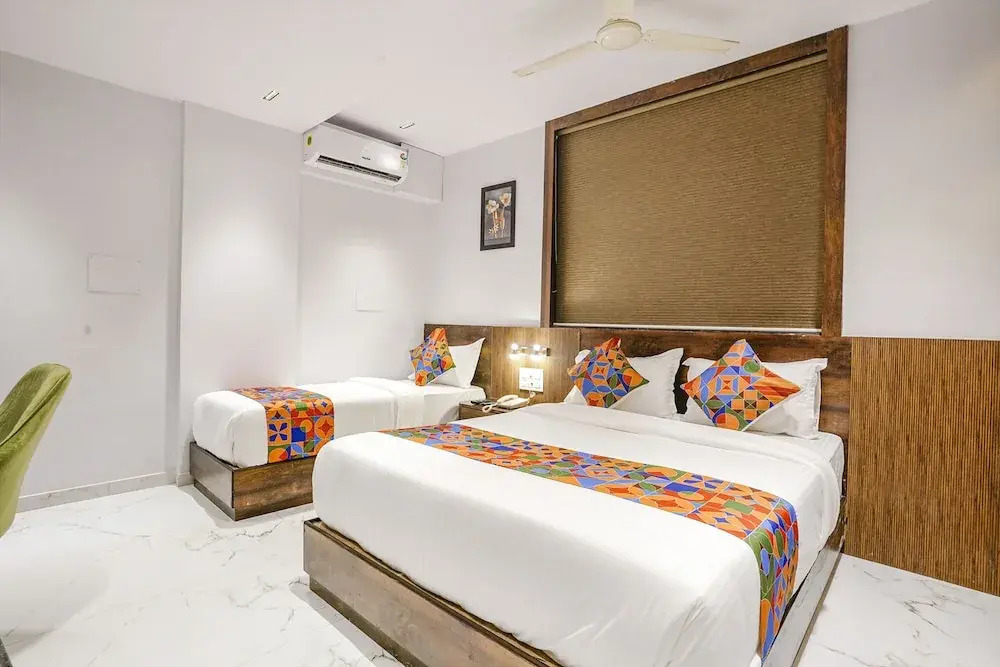 Мумбаи: Fabhotel Peralz