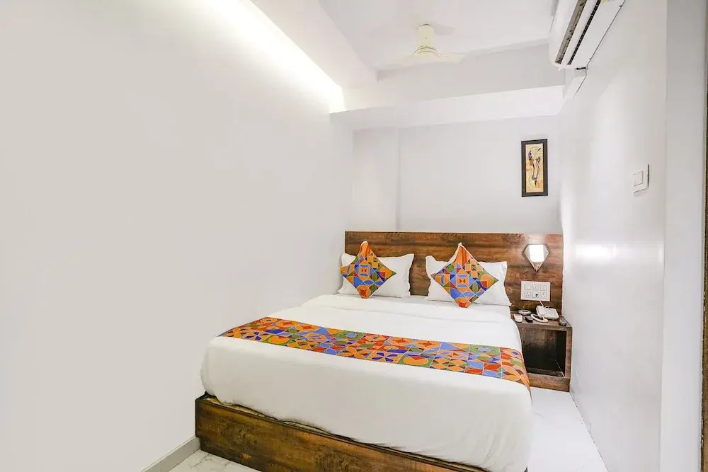 Мумбаи: Fabhotel Peralz