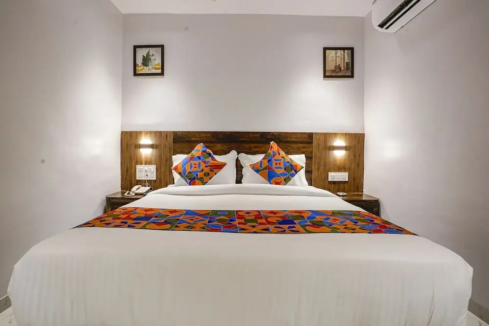 Мумбаи: Fabhotel Peralz