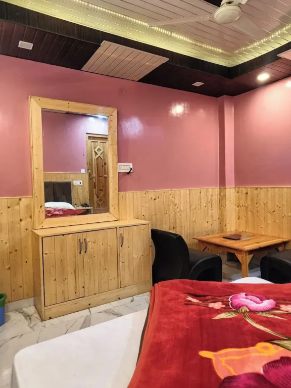 Касоль: Majestic Mountain Bhaiji Guest House