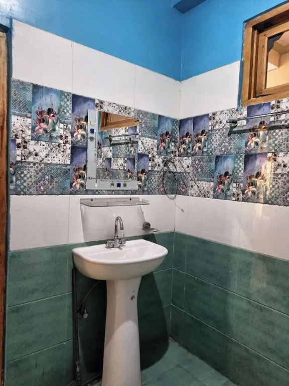 Касоль: Majestic Mountain Bhaiji Guest House