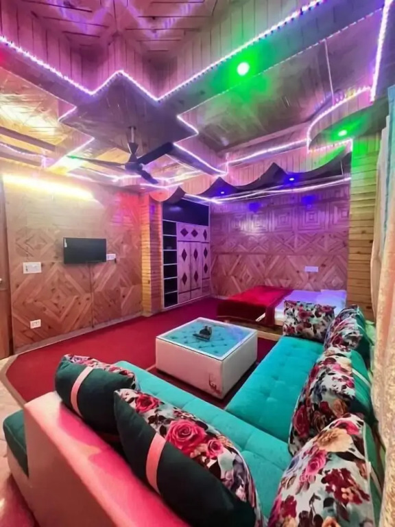Касоль: Majestic Mountain Bhaiji Guest House
