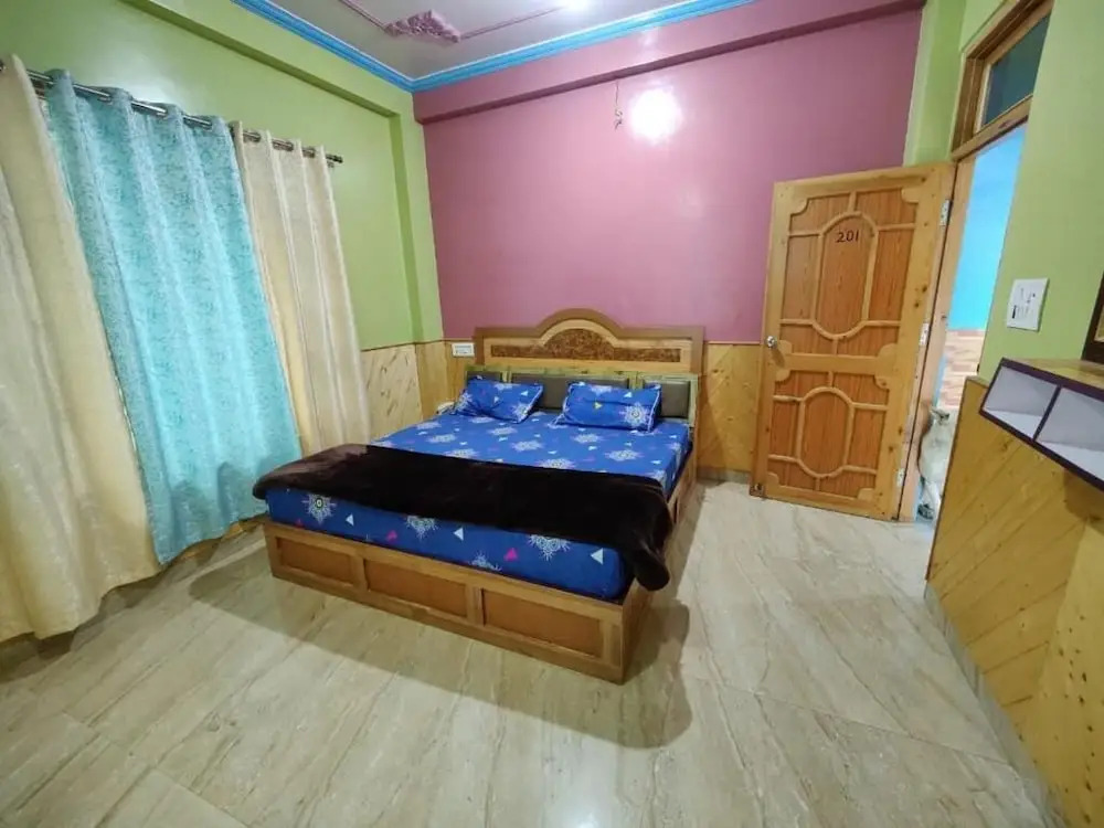 Majestic Mountain Bhaiji Guest House — фото 5
