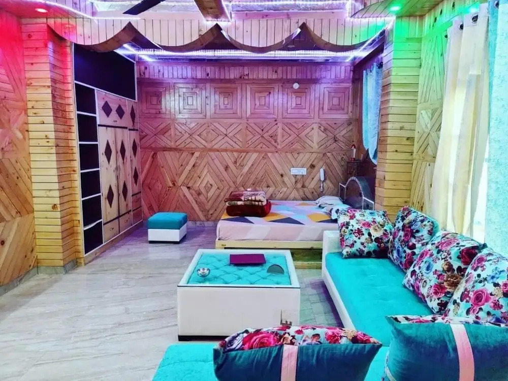 Касоль: Majestic Mountain Bhaiji Guest House