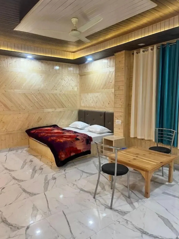 Касоль: Majestic Mountain Bhaiji Guest House