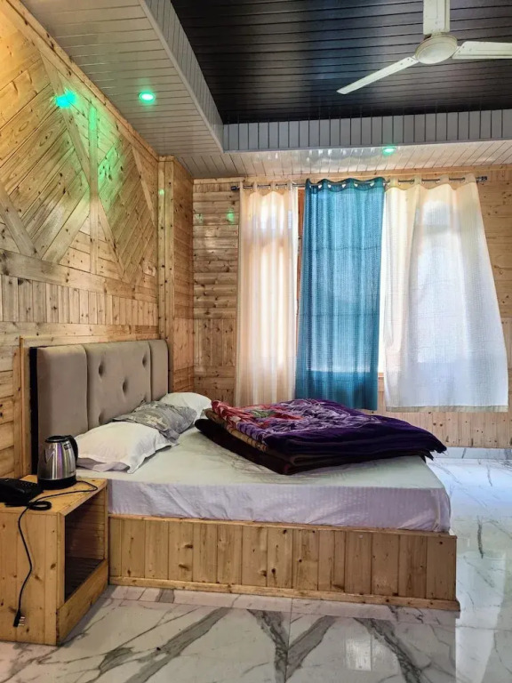 Касоль: Majestic Mountain Bhaiji Guest House