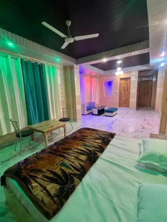 Касоль: Majestic Mountain Bhaiji Guest House
