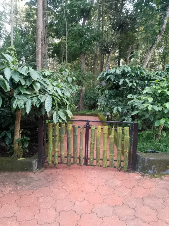 Кушалнагар: Humble Nest Coorg