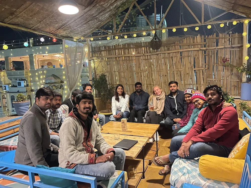 Джайсалмер: Jaisalmer Hostel Crowd