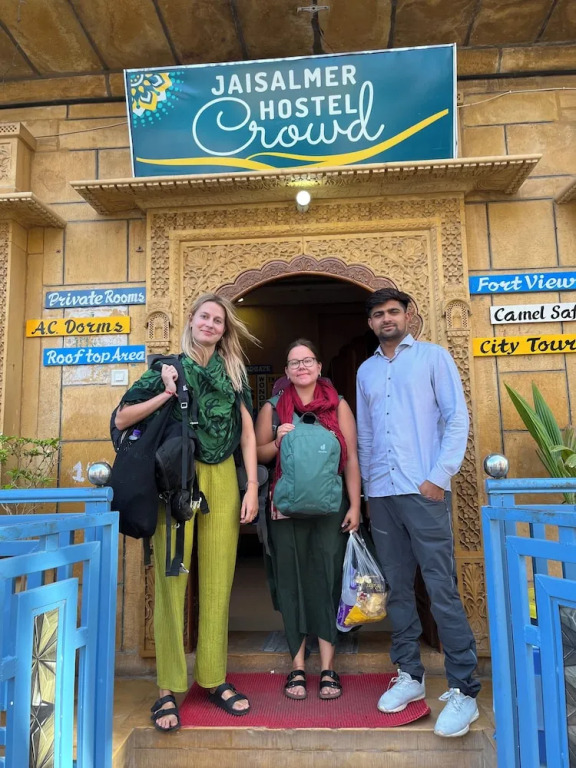 Джайсалмер: Jaisalmer Hostel Crowd