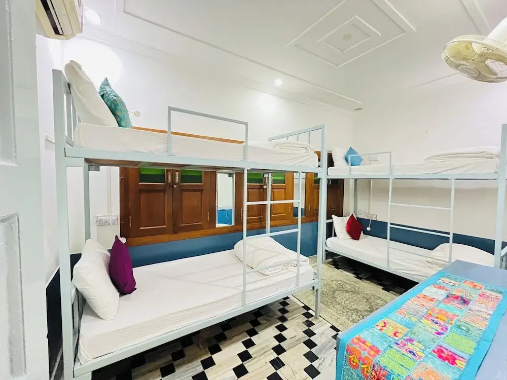 Джайсалмер: Jaisalmer Hostel Crowd