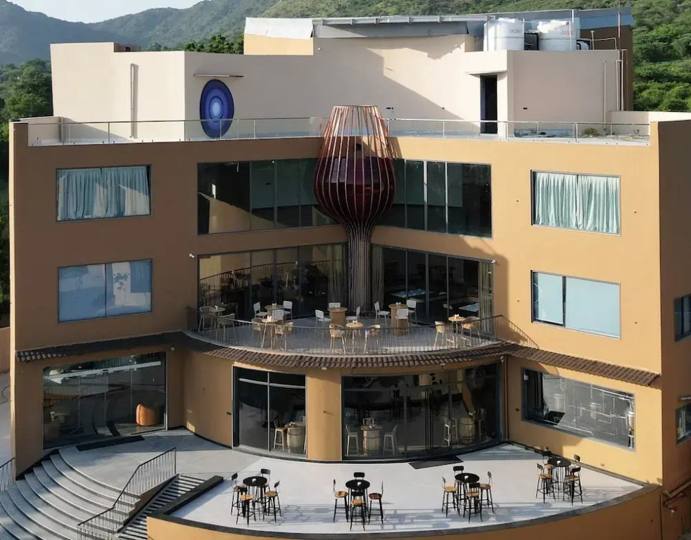 Удаипур: The Qualia Resort Club & Brewery