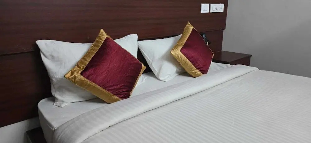 Коимбатур: PPH Living Arvind Inn