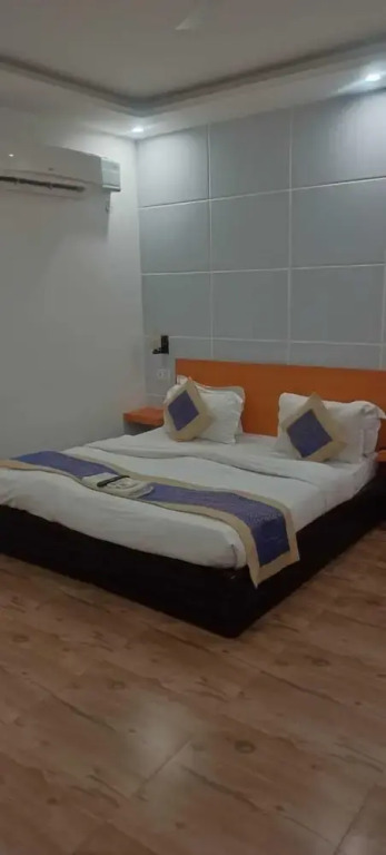 Гуруграм: Saavi Hotel Sector 10