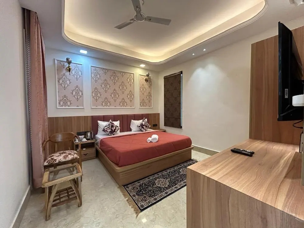 Гуруграм: Blue Moon Residency Sector 53 Gurgaon