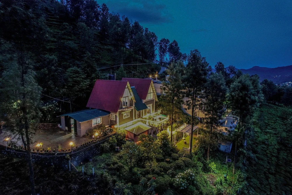 Ути: Chalet In Tea Gardens
