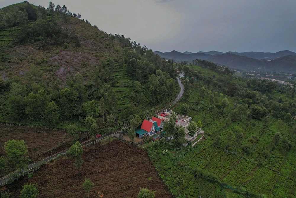 Ути: Chalet In Tea Gardens