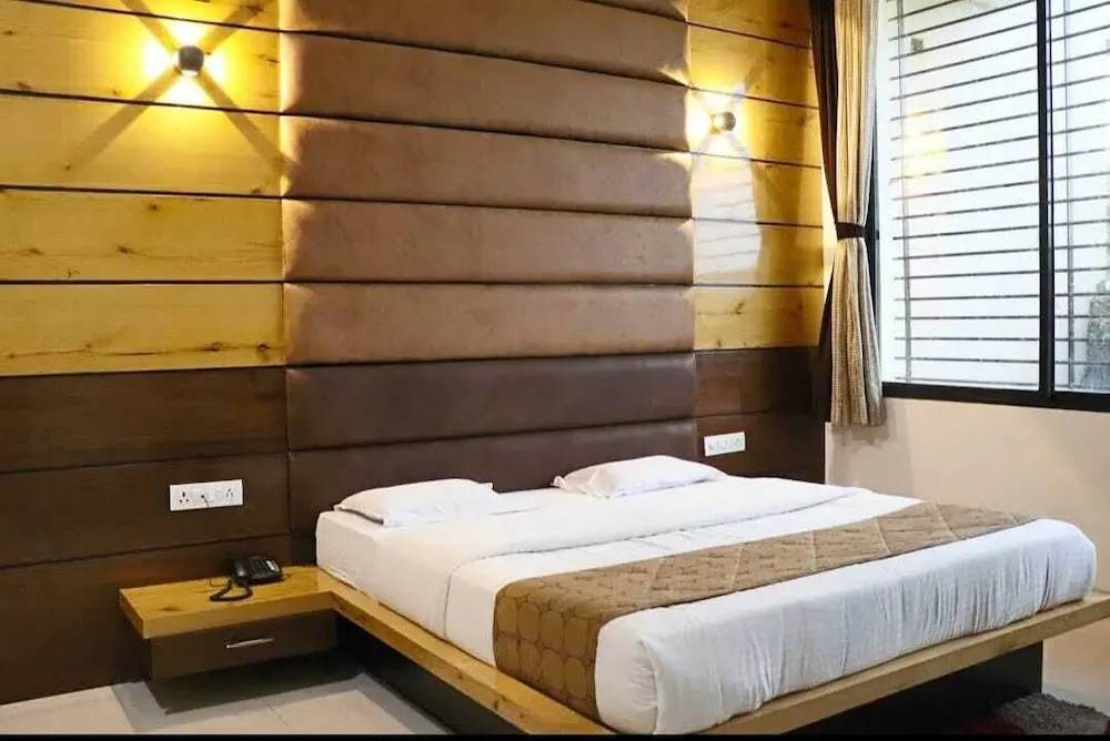 Дхар: Hotel Shivani Resort