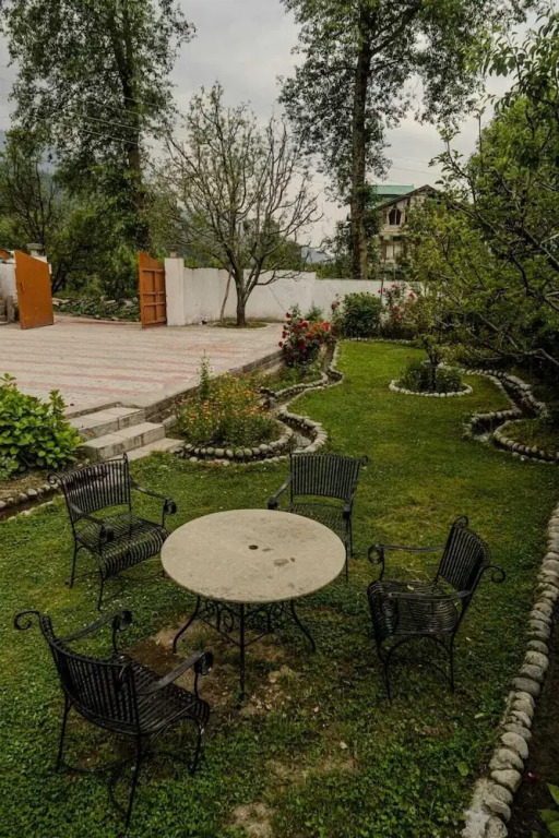 Манали: Mandawara - Shri Orchard House