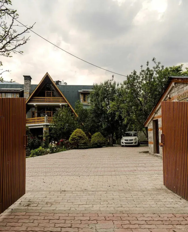 Манали: Mandawara - Shri Orchard House