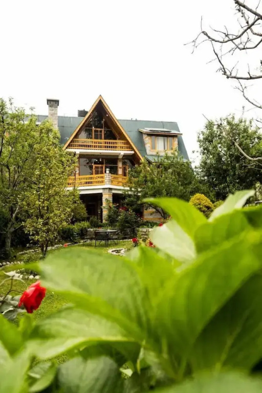 Манали: Mandawara - Shri Orchard House