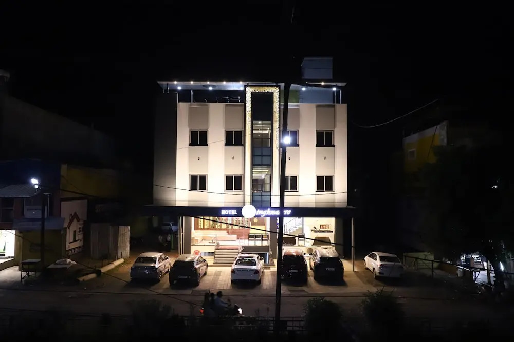 Кхандва: Hotel Singhnature