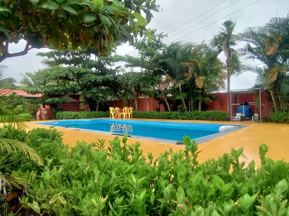 Пляж Мандва: Opulence Resort Awas Alibag