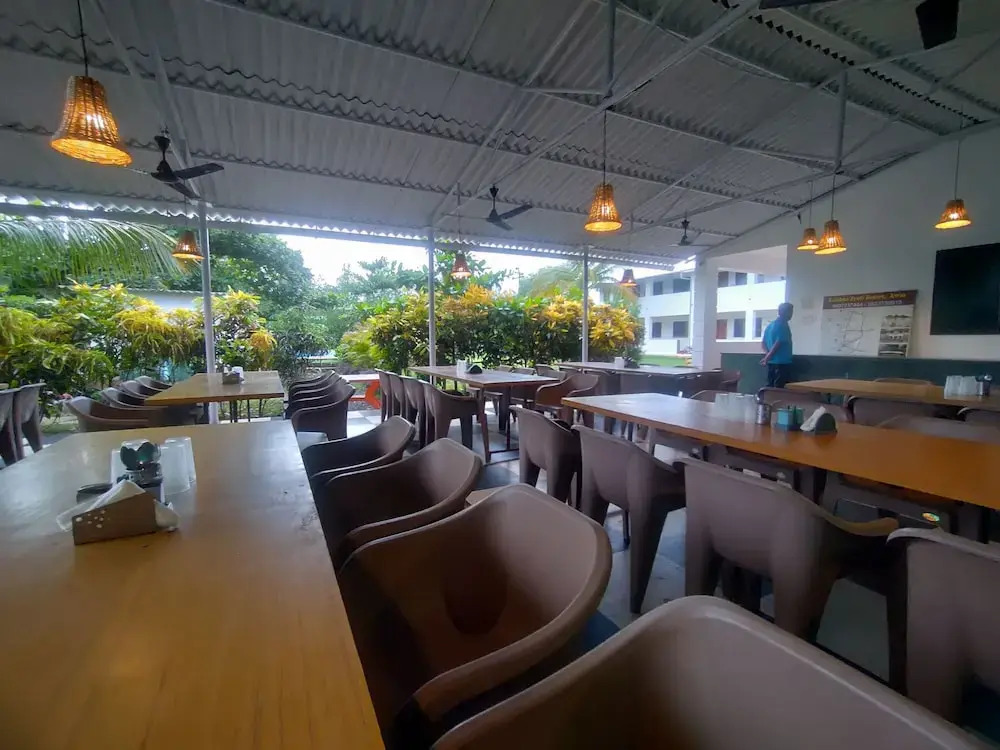 Пляж Мандва: Opulence Resort Awas Alibag