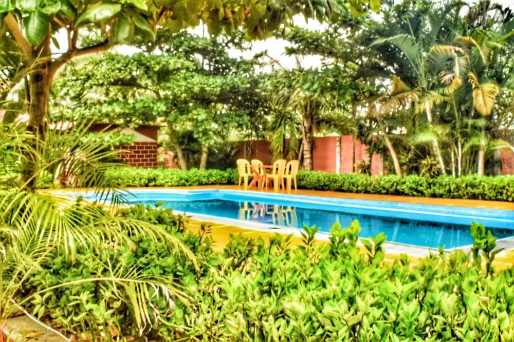 Пляж Мандва: Opulence Resort Awas Alibag