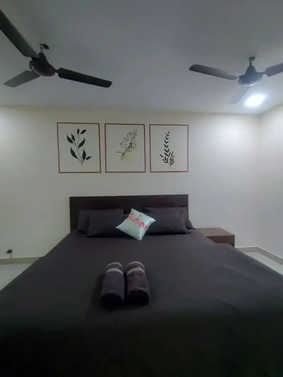 Пляж Мандва: Opulence Resort Awas Alibag