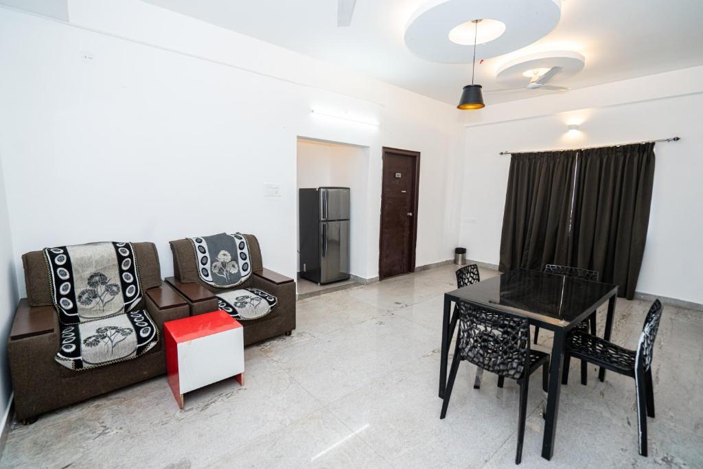 Бангалор: Hotel Dhruv Palace Bengaluru