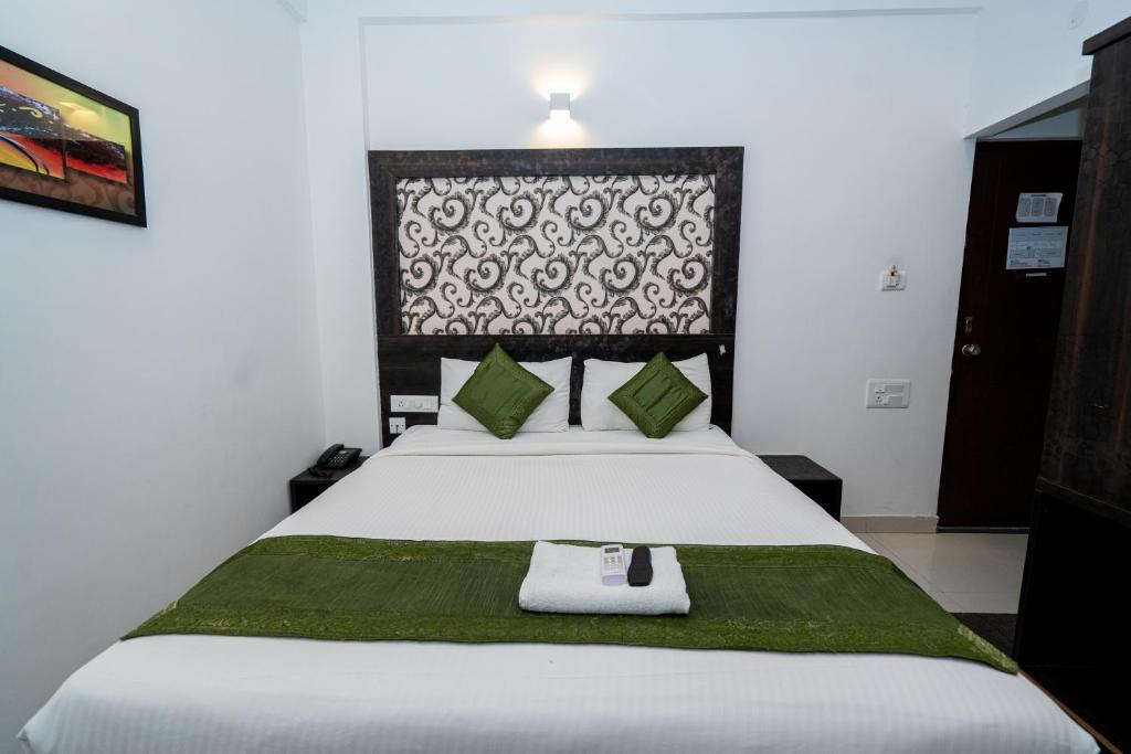 Бангалор: Hotel Dhruv Palace Bengaluru