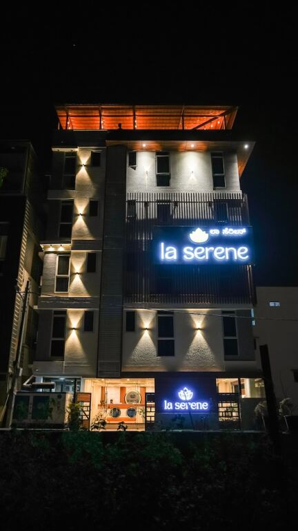 Бангалор: La Serene Business Hotel - Manyata Tech Park