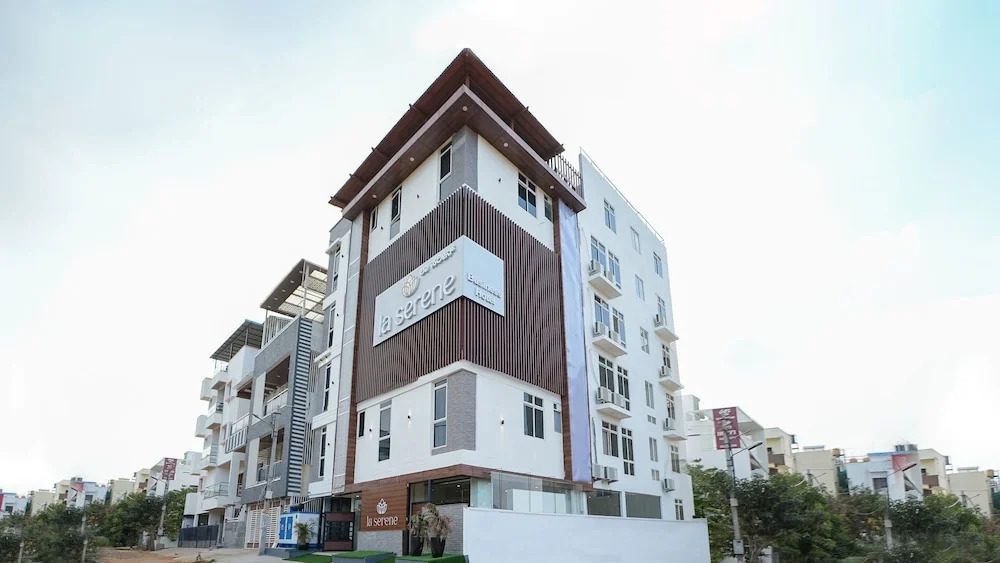 Бангалор: La Serene Business Hotel - Manyata Tech Park