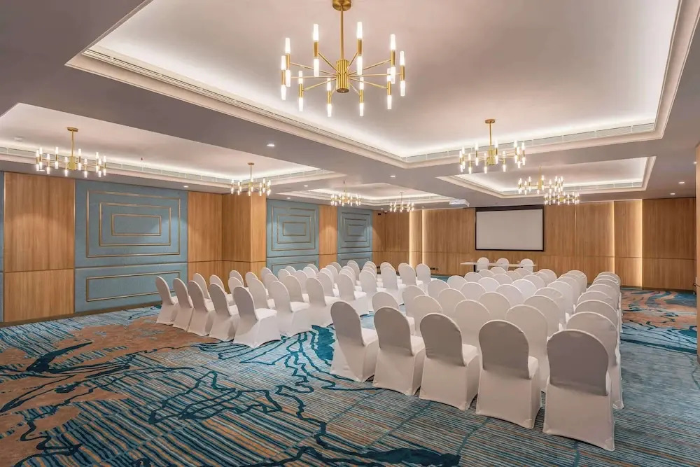 Триссур: Park Inn & Suites By Radisson Thrissur East Fort