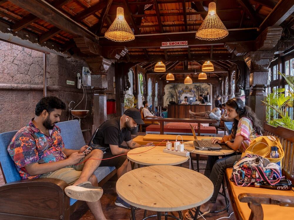 Арпора: Madpackers Goa