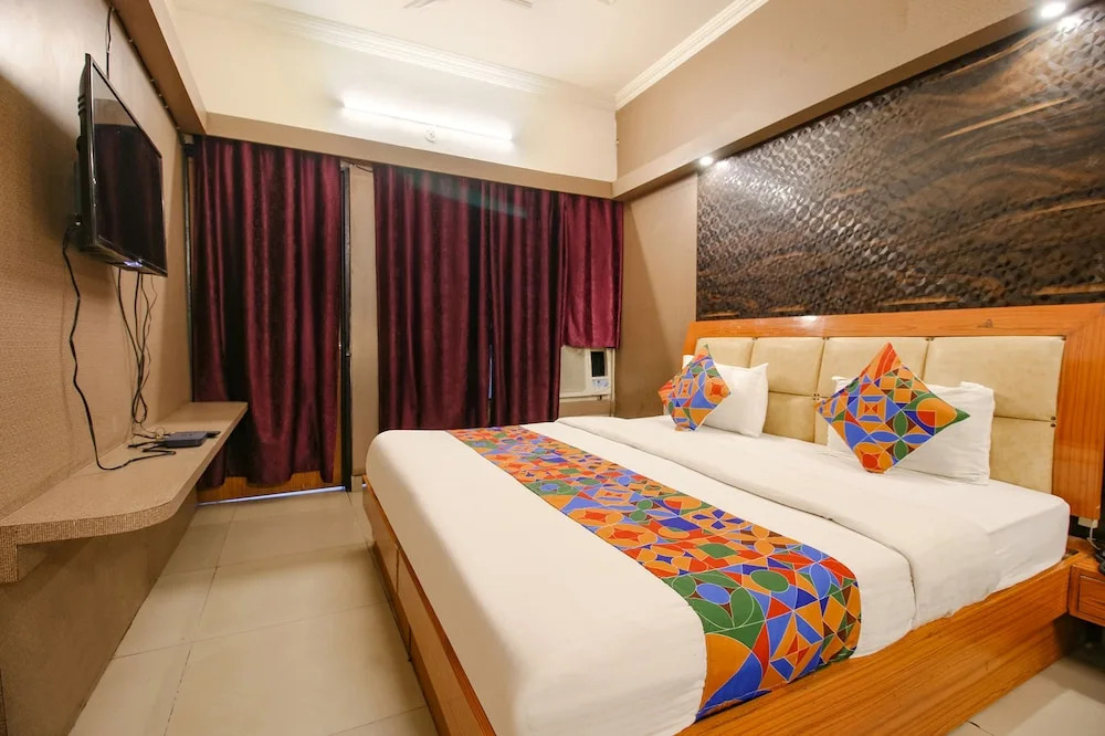 Бхопал: FabHotel Neena Palace