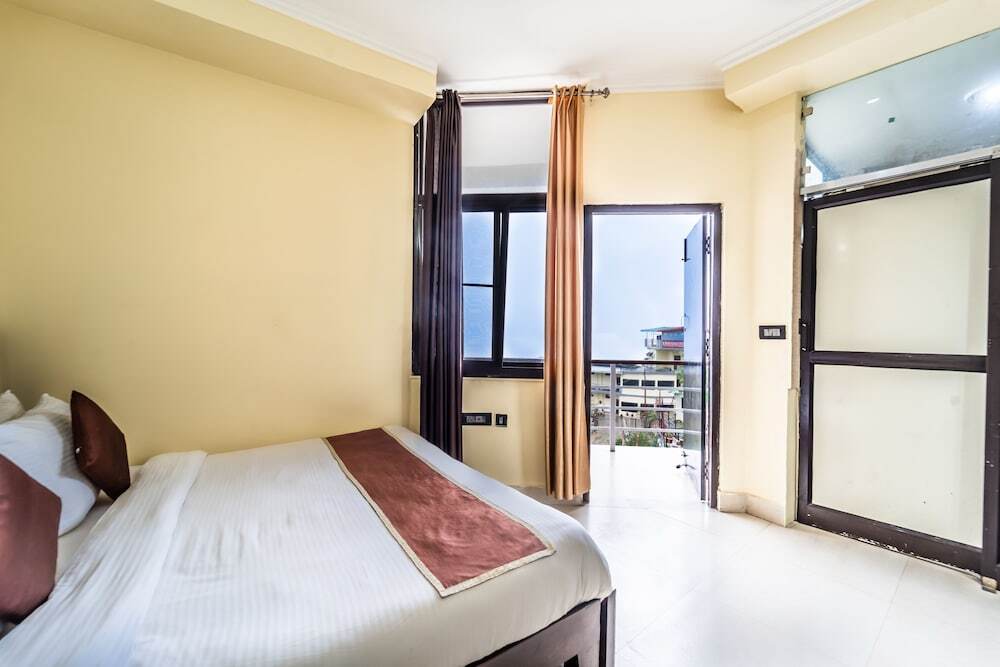 Чубаттакхал: Flutter Hotels & Resort